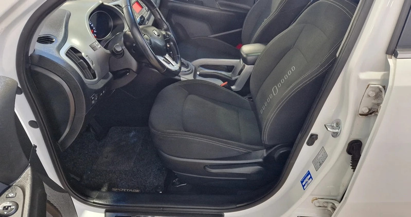 Kia Sportage cena 67900 przebieg: 114000, rok produkcji 2016 z Wieleń małe 667